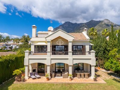 Stunning 5 bedroom Villa for sale with countryside and sea views in Sierra Blanca, Marbella, Andalucia