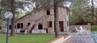 Authentic 2 bedroom Farmhouse for sale with panoramic view in Cecina, Tuscany
