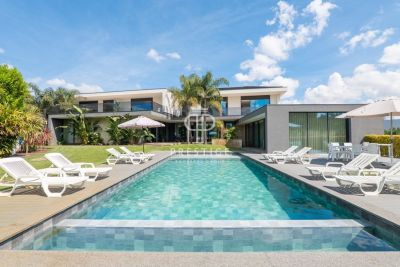 Stunning 7 bedroom Villa for sale with panoramic view in Ribeirao, Vila Nova de Famalicao, Northern Portugal