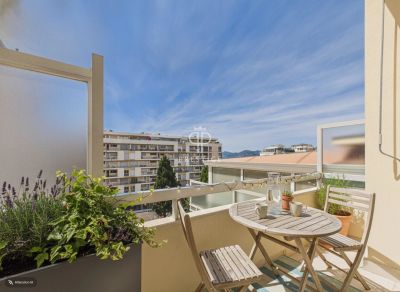 Beautiful 3 bedroom Apartment for sale with sea view in Cannes, Provence Alpes Cote d'Azur