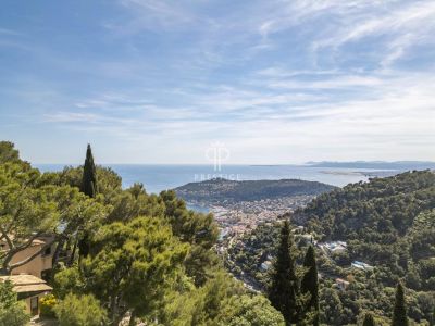 Luxury 8 bedroom Villa for sale with panoramic and sea views in Villefranche sur Mer, Provence Alpes Cote d'Azur