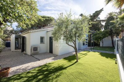 Contemporary 6 bedroom Villa for sale in Cannes, Provence Alpes Cote d'Azur