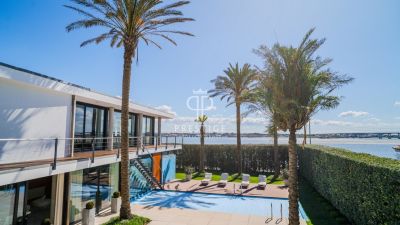 Waterfront 4 bedroom Villa for sale with sea view in Ilhavo, Central Portugal