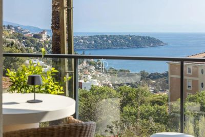 Immaculate 2 bedroom Apartment for sale with sea view in Beausoleil, Provence Alpes Cote d'Azur