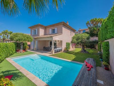 Spacious 3 bedroom House for sale in Sainte Maxime, Provence Alpes Cote d'Azur