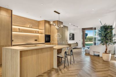 Furnished 3 bedroom Apartment for sale in Nueva Andalucia, Andalucia