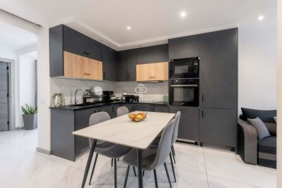 Modern 3 bedroom Townhouse for sale in Odiaxere, Algarve