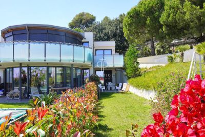 Luxury 2 bedroom Apartment for sale with sea view in Santo Stefano al Mare, Liguria