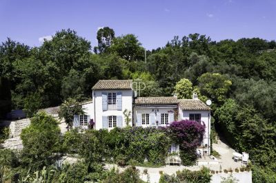 Beautiful 4 bedroom House for sale with countryside and panoramic views in Opio, Provence Alpes Cote d'Azur
