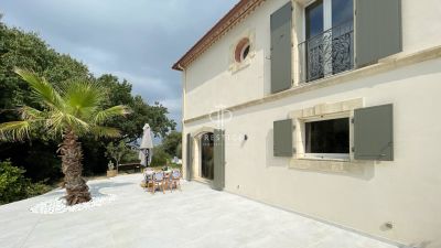 Spacious 6 bedroom House for sale with countryside view in Uzes, Occitanie