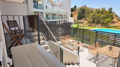 Immaculate 2 bedroom Apartment for sale with sea view in Torreblanca, Fuengirola, Andalucia