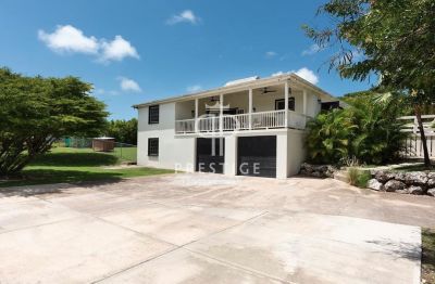 Immaculate 5 bedroom Residential for sale with panoramic and countryside views in Christ Church, Christ Church