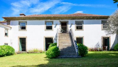 Authentic 11 bedroom House for sale with countryside view in Fontao, Northern Portugal
