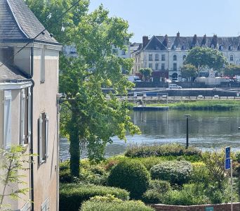 Authentic 10 bedroom Manor House for sale with lake or river view in Saumur, Pays de la Loire