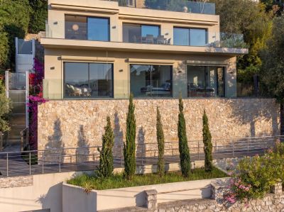 Immaculate 3 bedroom Villa for sale with panoramic and sea views in Villefranche sur Mer, Provence Alpes Cote d'Azur