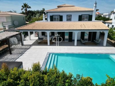 Beautiful 5 bedroom Villa for sale in Almancil, Algarve