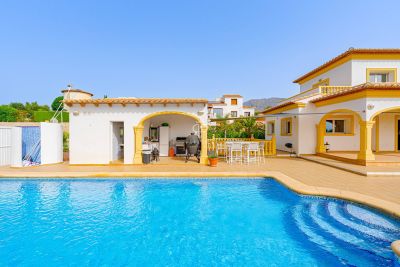 Spacious 5 bedroom Villa with countryside view in Denia, Valencia