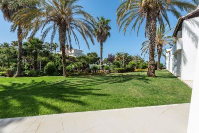 Furnished 2 bedroom Townhouse for sale with sea view in Porto de Mos, Algarve