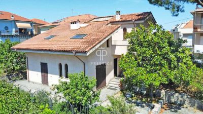 Authentic 3 bedroom Villa for sale in Loano, Finale Ligure, Liguria