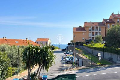 Bright 2 bedroom Apartment for sale with sea view in Santo Stefano al Mare, Liguria