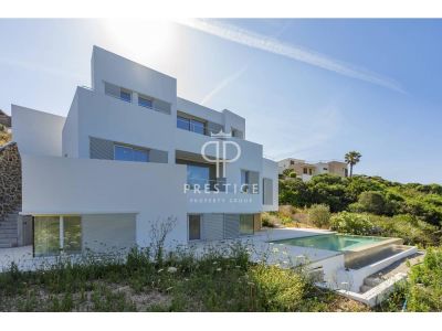 Immaculate 5 bedroom Villa for sale with sea view in Cala Llonga, Menorca