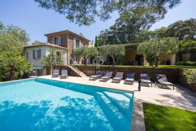 Beautiful 5 bedroom Villa for sale with sea view in La Croix Valmer, Provence Alpes Cote d'Azur