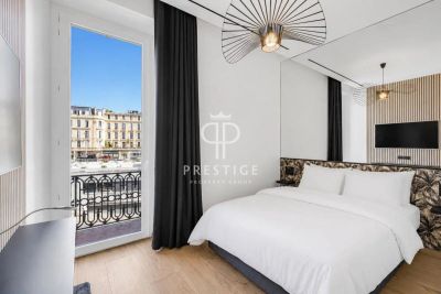 6 bedroom Property with 3 Apartments for sale with Income Potential in Cannes, Provence Alpes Cote d'Azur