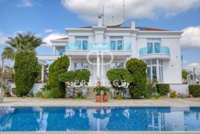 7 bedroom Villa for sale with countryside view with Income Potential in Oroklini, Larnaca