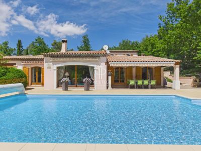 6 bedroom House for sale with Income Potential in Saint Paul en Foret, Provence Alpes Cote d'Azur