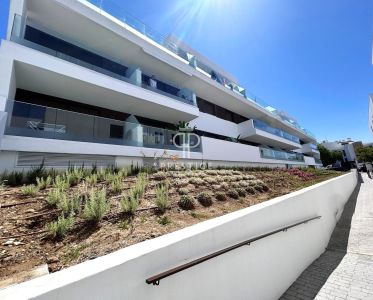 Immaculate 2 bedroom Apartment for sale in Estepona, Andalucia