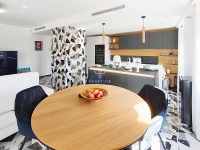 Inviting 3 bedroom Apartment for sale in Montfleury, Cannes, Provence Alpes Cote d'Azur