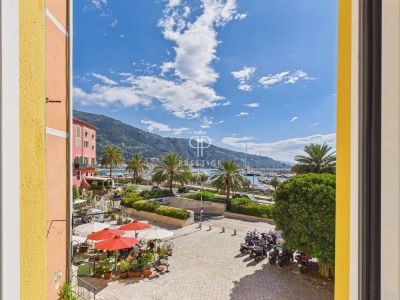 Inviting 2 bedroom Apartment for sale with panoramic view in Menton, Provence Alpes Cote d'Azur