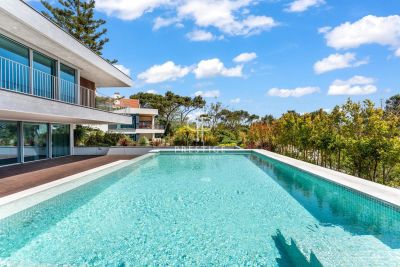 Immaculate 4 bedroom Villa for sale in Cascais, Central Portugal