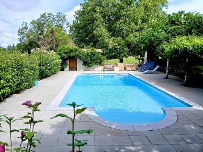 Renovated 7 bedroom farmhouse for sale with countryside view in La Fouillade, Occitanie