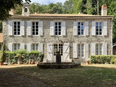 Character 5 bedroom  Manor House for sale in Arvert, Nouvelle Aquitaine