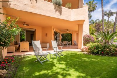 Beautiful 2 bedroom Apartment for sale with panoramic view in Mansion Club, Marbella, Andalucia
