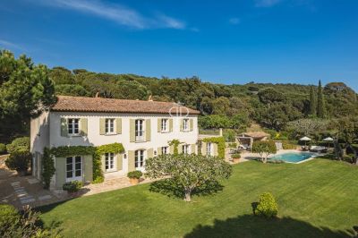 Beautiful 4 bedroom Provencal villa for sale with countryside view in Ramatuelle, Provence Alpes Cote d'Azur