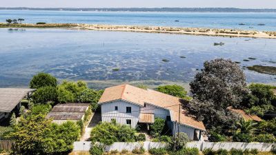 Waterfront 4 bedroom House for sale with panoramic and sea views in Cap Ferret, Nouvelle Aquitaine