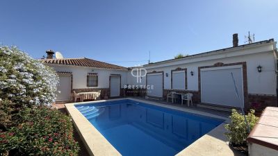 Authentic 4 bedroom House for sale in Alhaurin el Grande, Andalucia