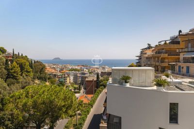 Stylish 2 bedroom Apartment for sale with sea view in Alassio, Liguria