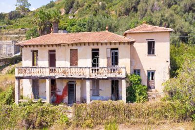 Authentic 7 bedroom Villa for sale with sea view in Riva Ligure, Liguria