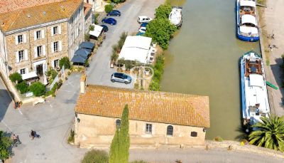 Income Producing 9 bedroom House for sale with lake or river view in Ginestas, Occitanie