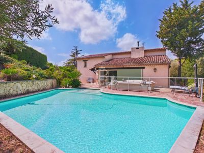 Immaculate 4 bedroom House for sale with panoramic and countryside views in Mougins, Provence Alpes Cote d'Azur