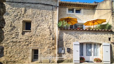 Authentic 3 bedroom House for sale in Uzes, Occitanie