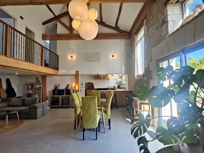 Renovated 4 bedroom House for sale in Nieul sur Mer, Nouvelle Aquitaine