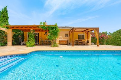 Spacious 4 bedroom Villa with countryside view in Lliber, Valencia
