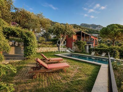 Stylish 4 bedroom Villa for sale with sea view in Beausoleil, Provence Alpes Cote d'Azur