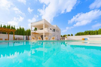 Immaculate 6 bedroom Villa with sea and countryside views in Javea, Valencia