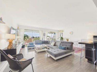 Inviting 3 bedroom Apartment for sale with sea view in Montfleury, Cannes, Provence Alpes Cote d'Azur