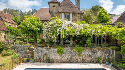 Character 4 bedroom  Village House for sale with countryside view in Plazac, Nouvelle Aquitaine